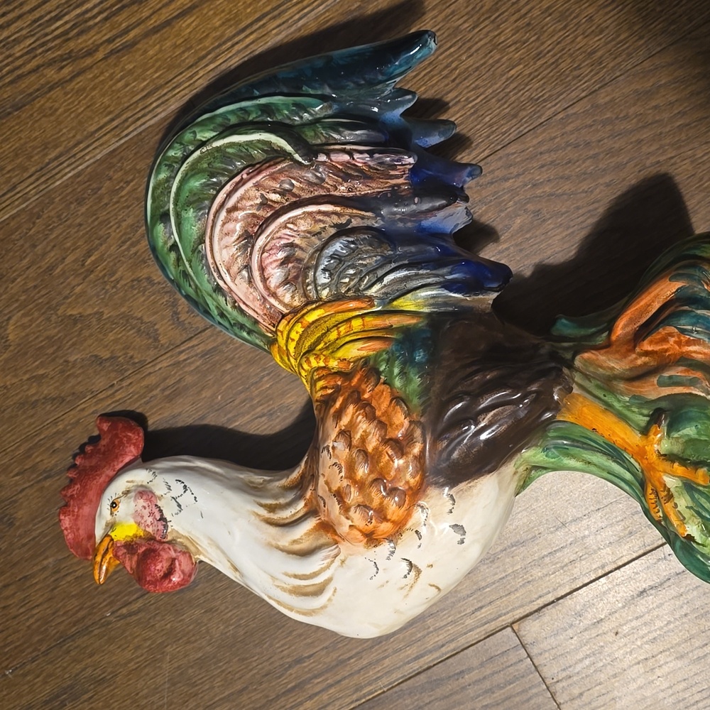 Sur La Table Italian Hand-Painted Ceramic Rooster, Size 12"x5"x15",Retail 399,99 - Picture 4 of 9